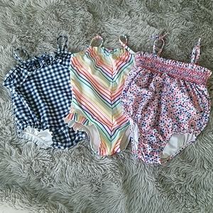 Gap 4 piece swimsuit bundle.